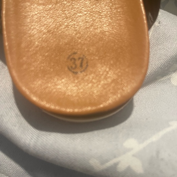 NWOT Size 6.5 Faux Black Leather Slip On - Picture 9 of 9